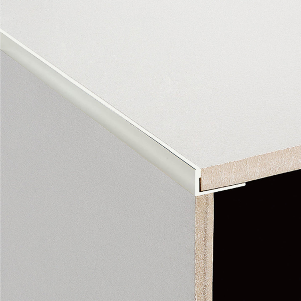 DTA Chrome Tile Edge 3/8"
