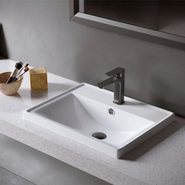 Matte Black Venda Single Hole Faucet 6-3/8"