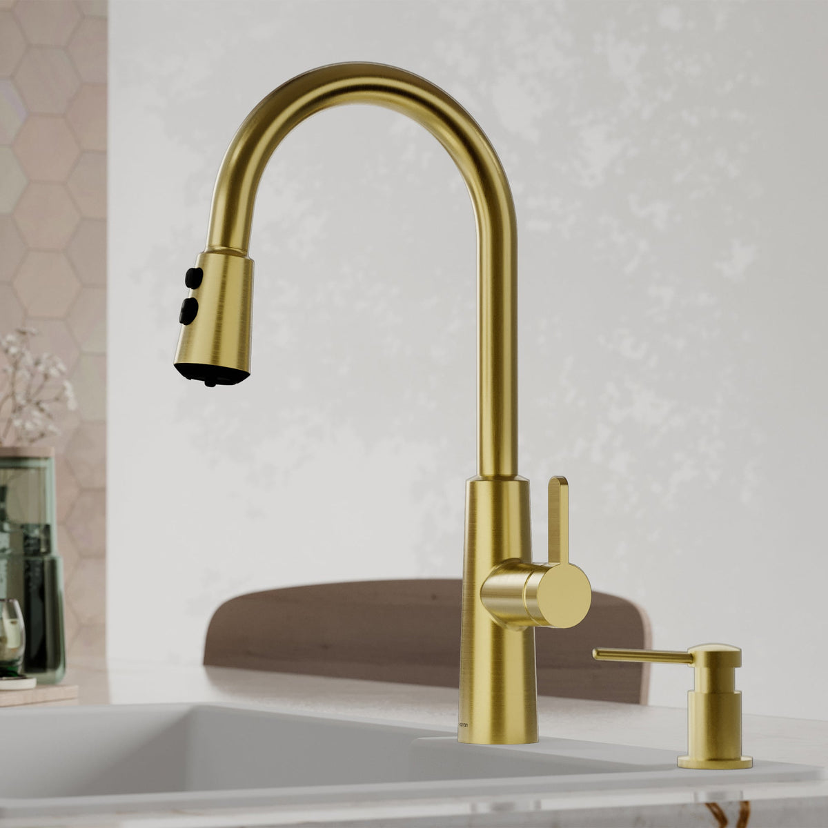 Spot-Free Brushed Gold Elmsworth Faucet 17-7/8"