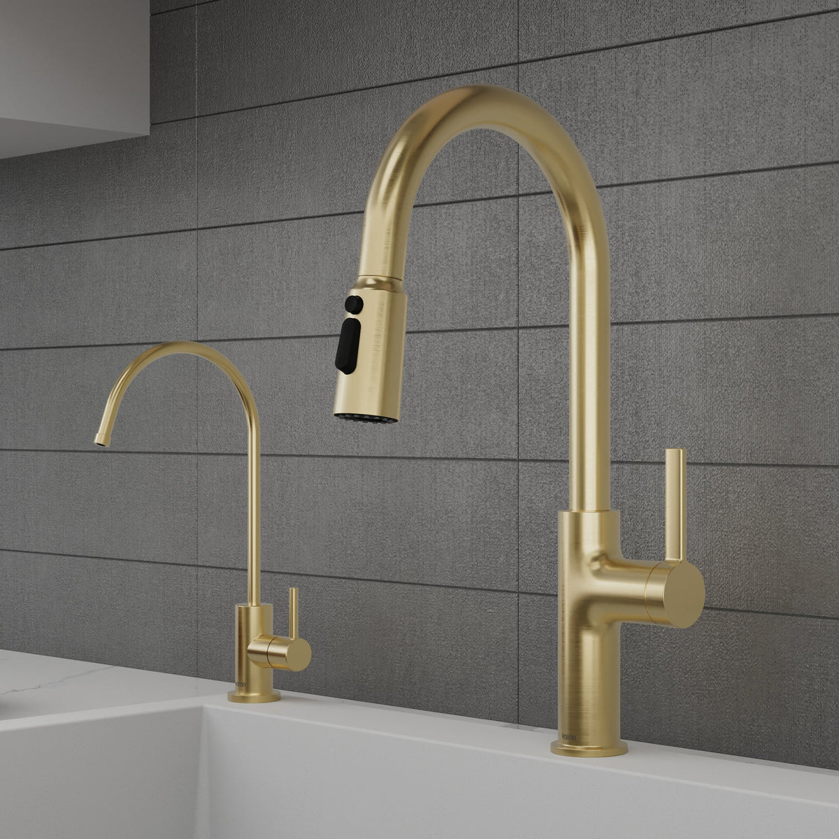 Spot-Free Champagne Bronze Stalbridge Faucet 17-1/8"