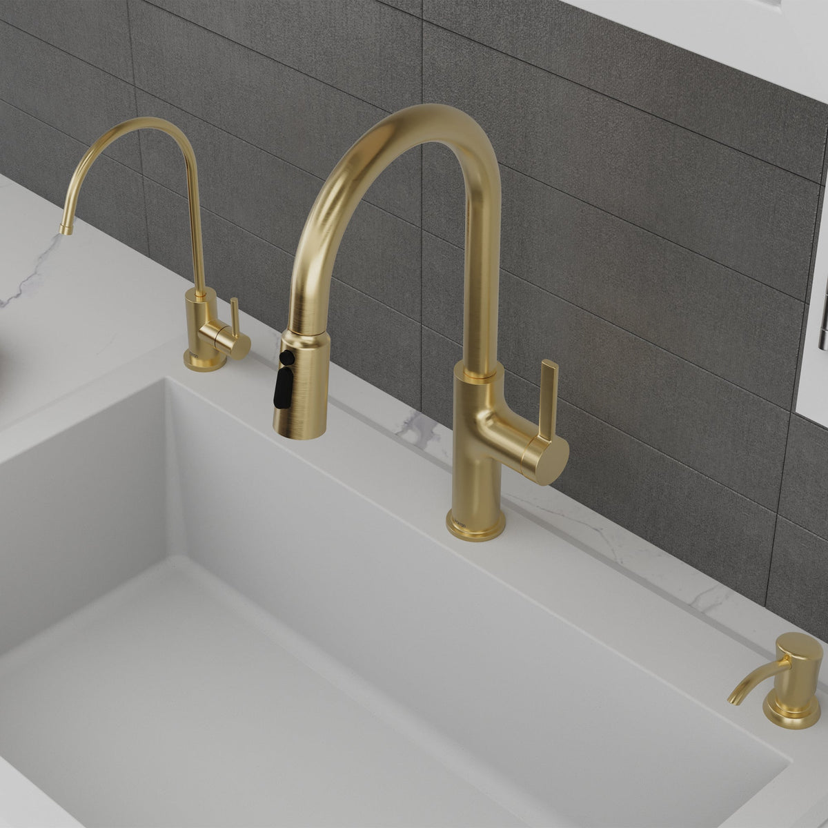 Spot-Free Champagne Bronze Stalbridge Faucet 17-1/8"