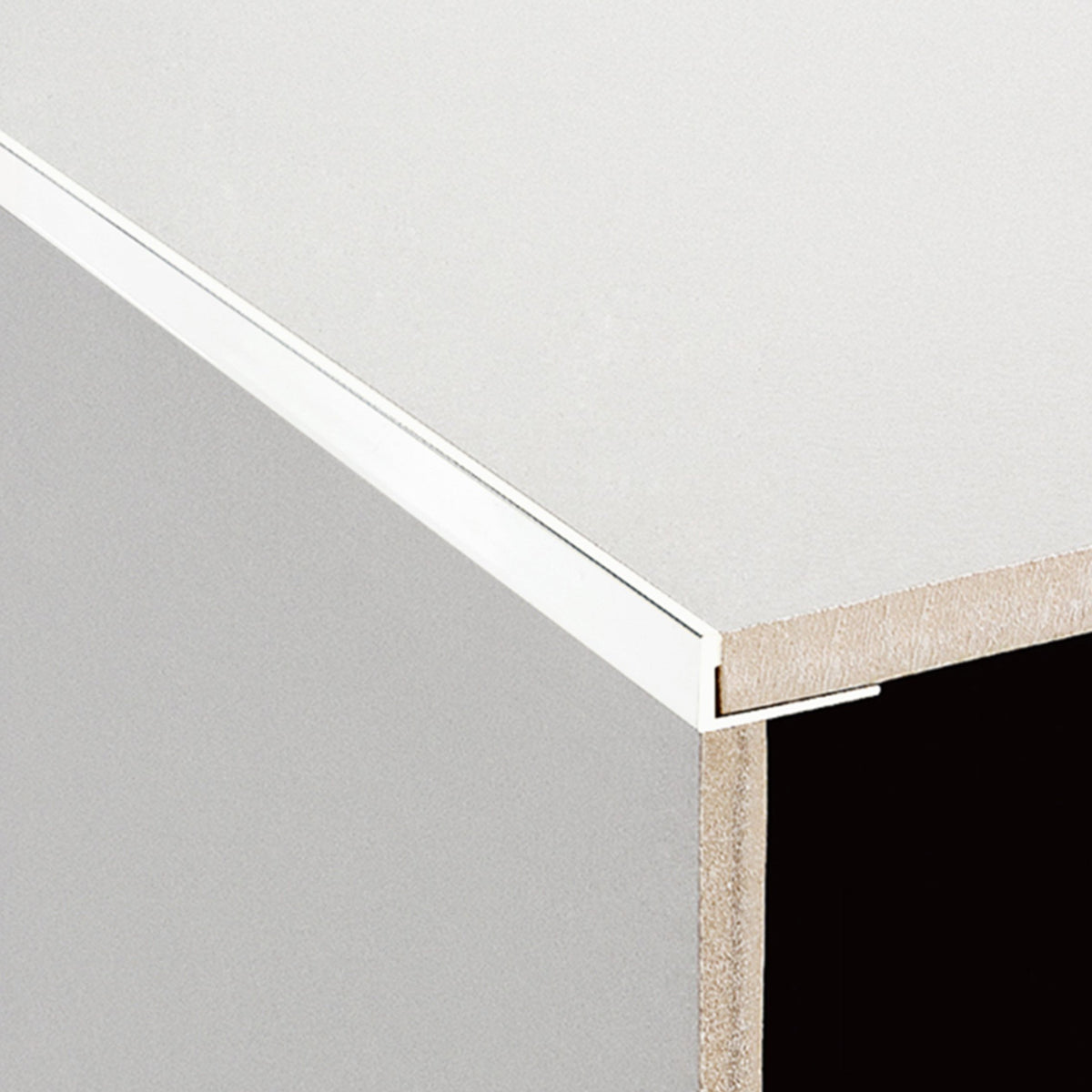 DTA White Tile Edge 3/8"