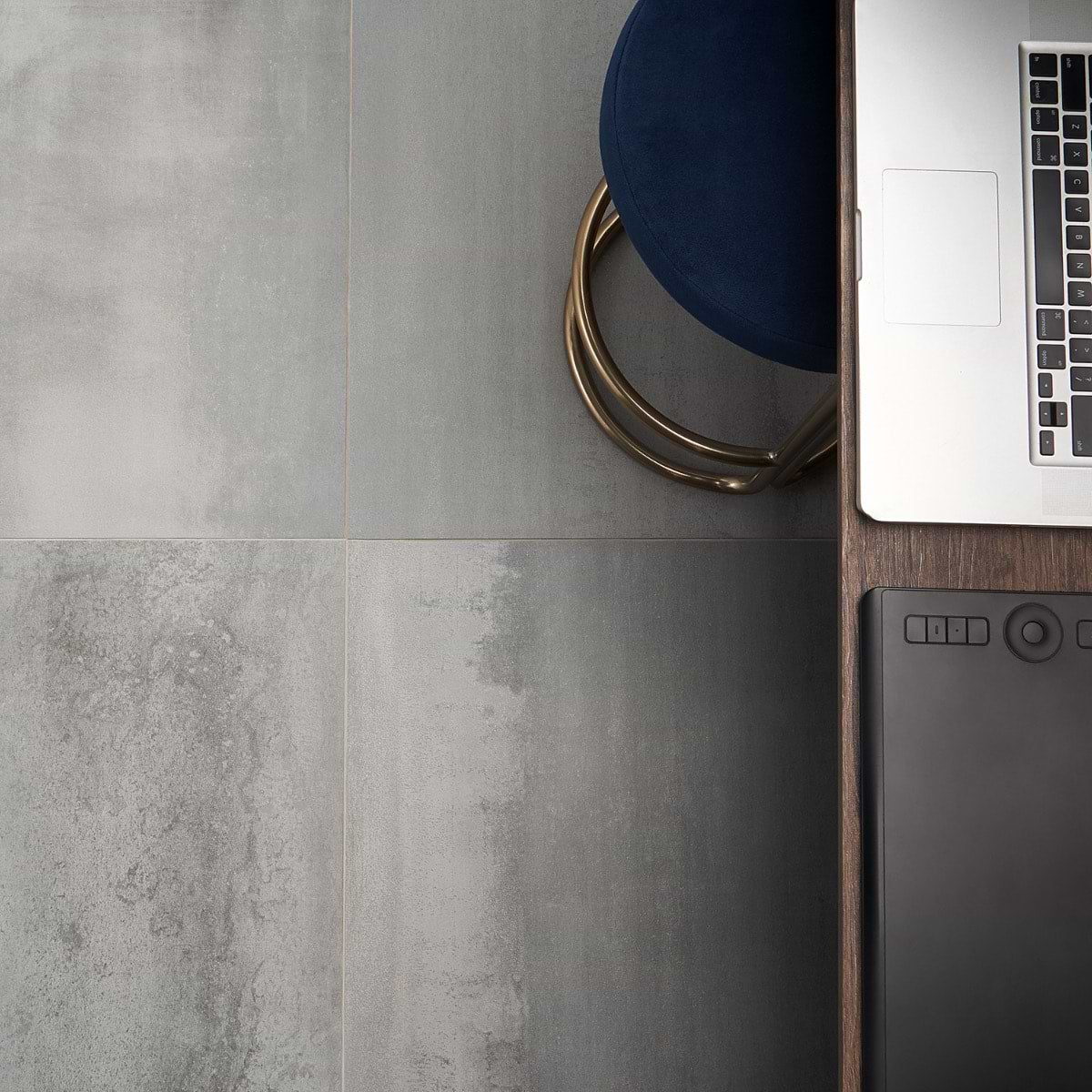 Metal Silver 24X24 Matte (discontinued)