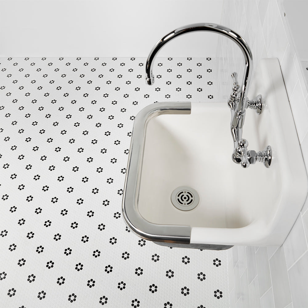 Black Daily 13x13