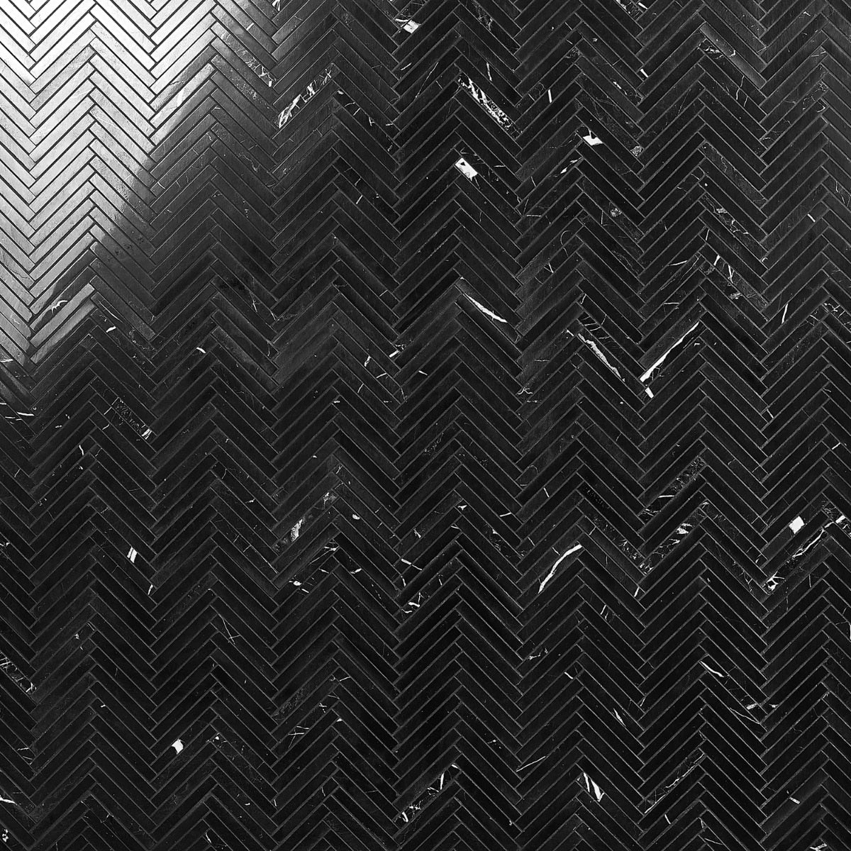 Marquina Herringbone 5X4 Polished