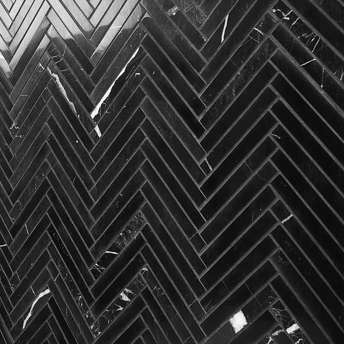 Marquina Herringbone 5X4 Polished