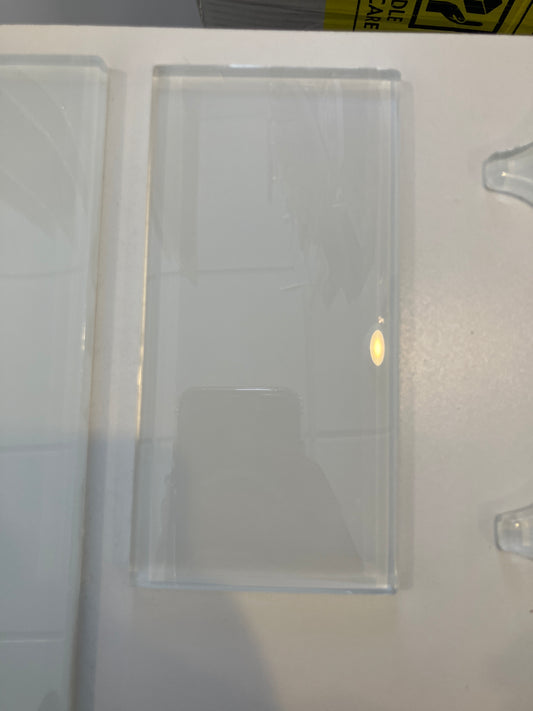 Glass 2124