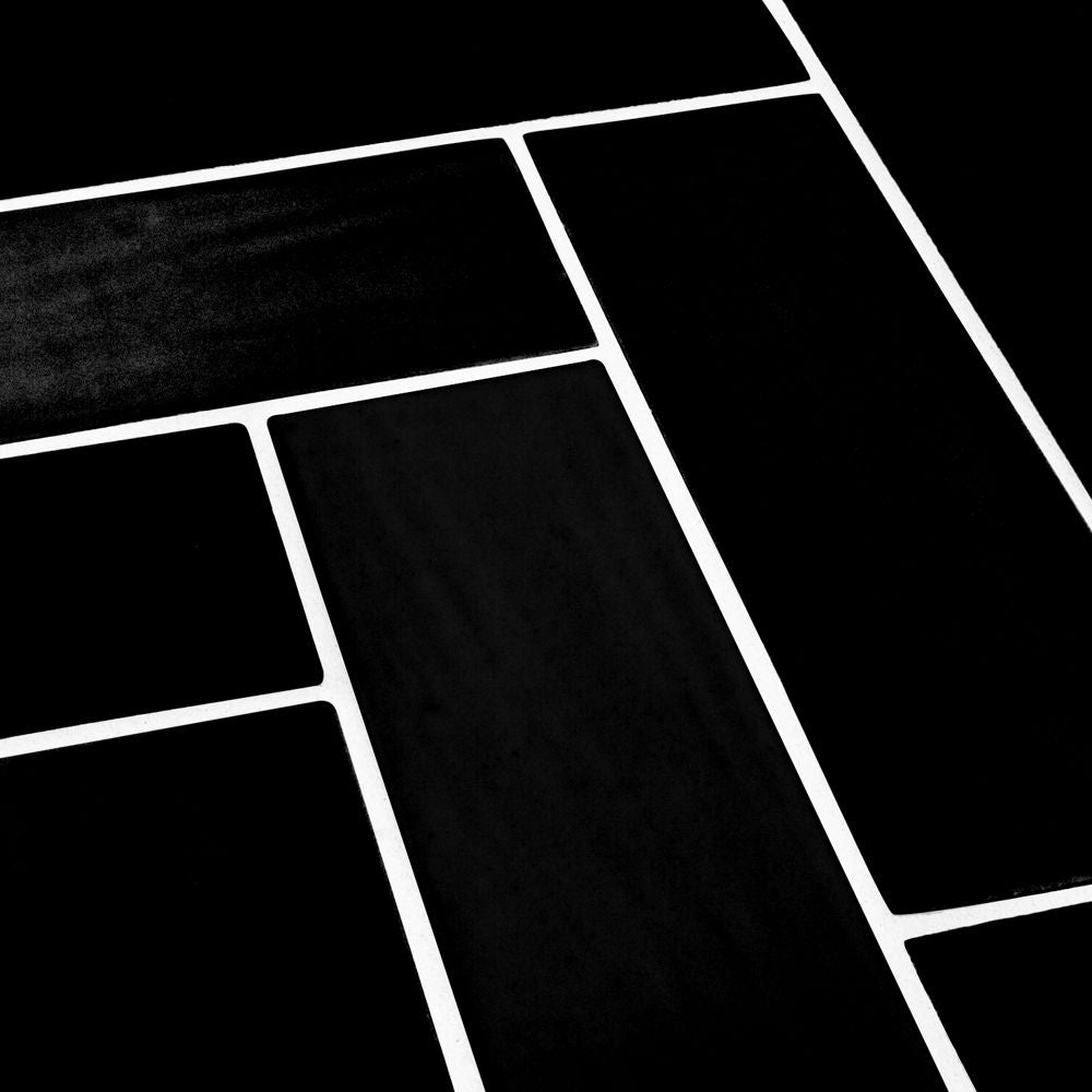 Matte/Gloss Black Brick Herringbone 11x15