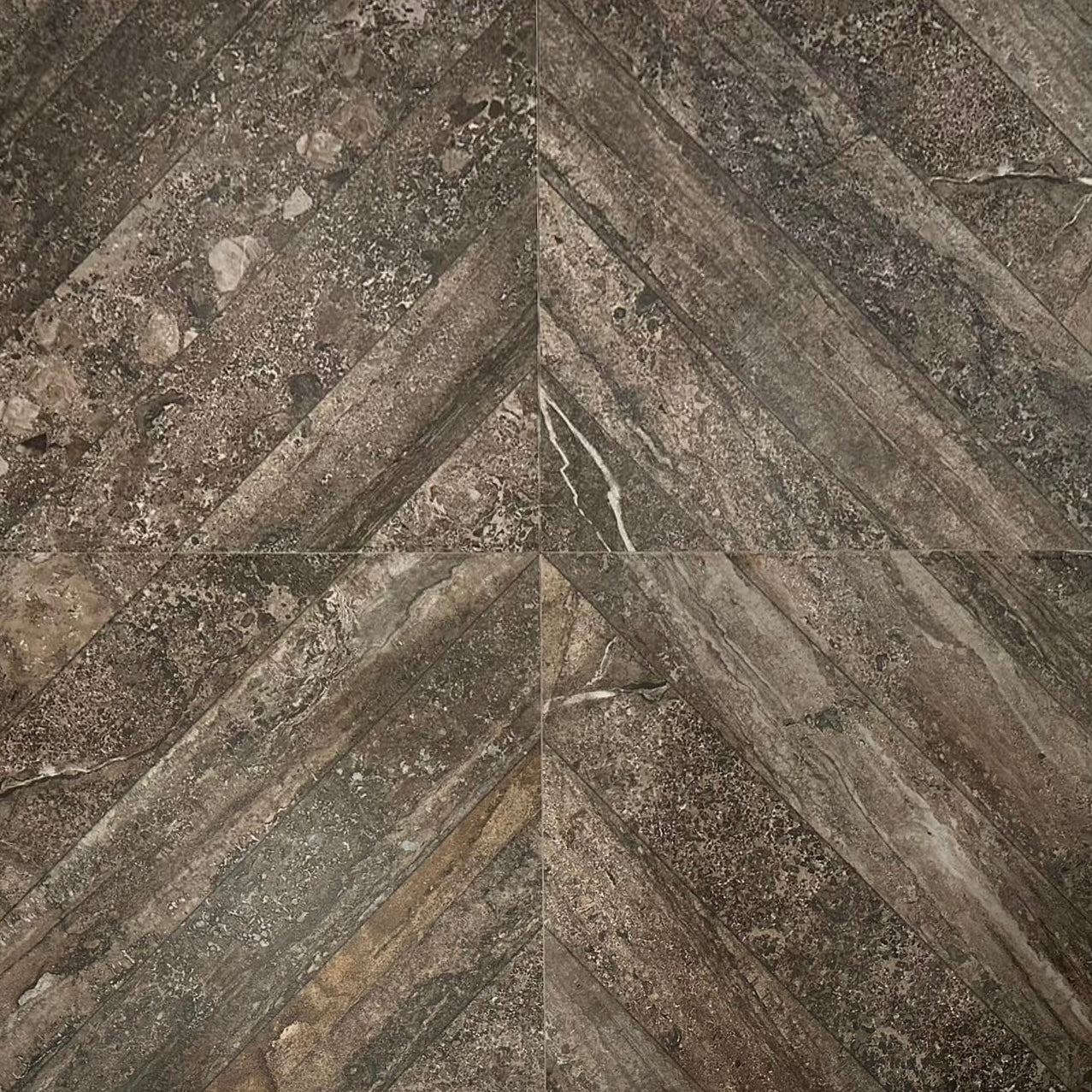 V Stone 19x19