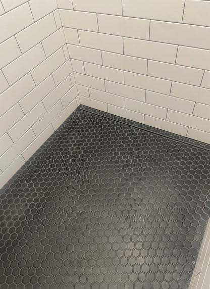Black Hexagon 1½x1½ Matte