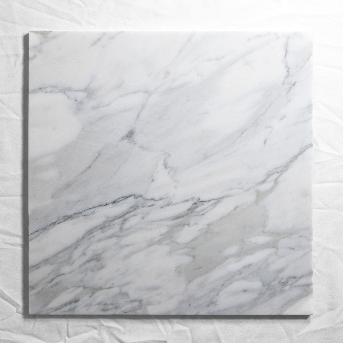 Calacatta Polished Beveled 18x18