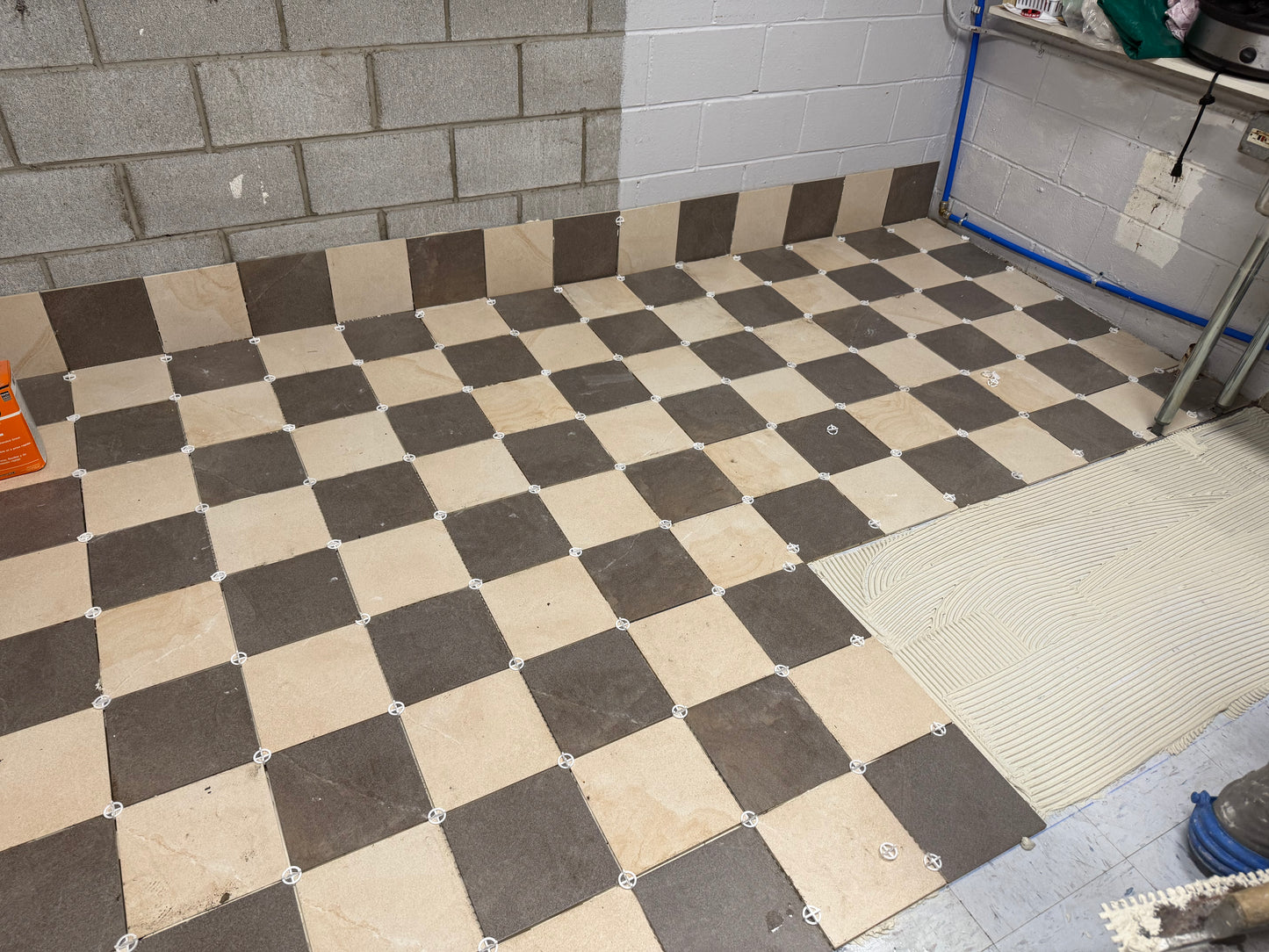 Checker 9x9