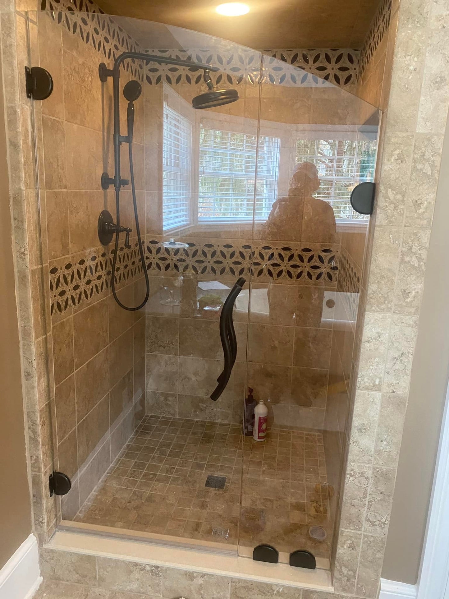 Curved Glass Shower Enclosure 42-1/4"x72"