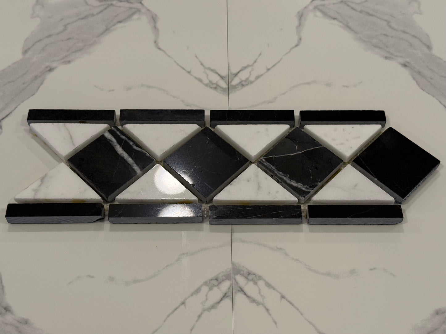 Statuary & Nero Border 4x12 Polished