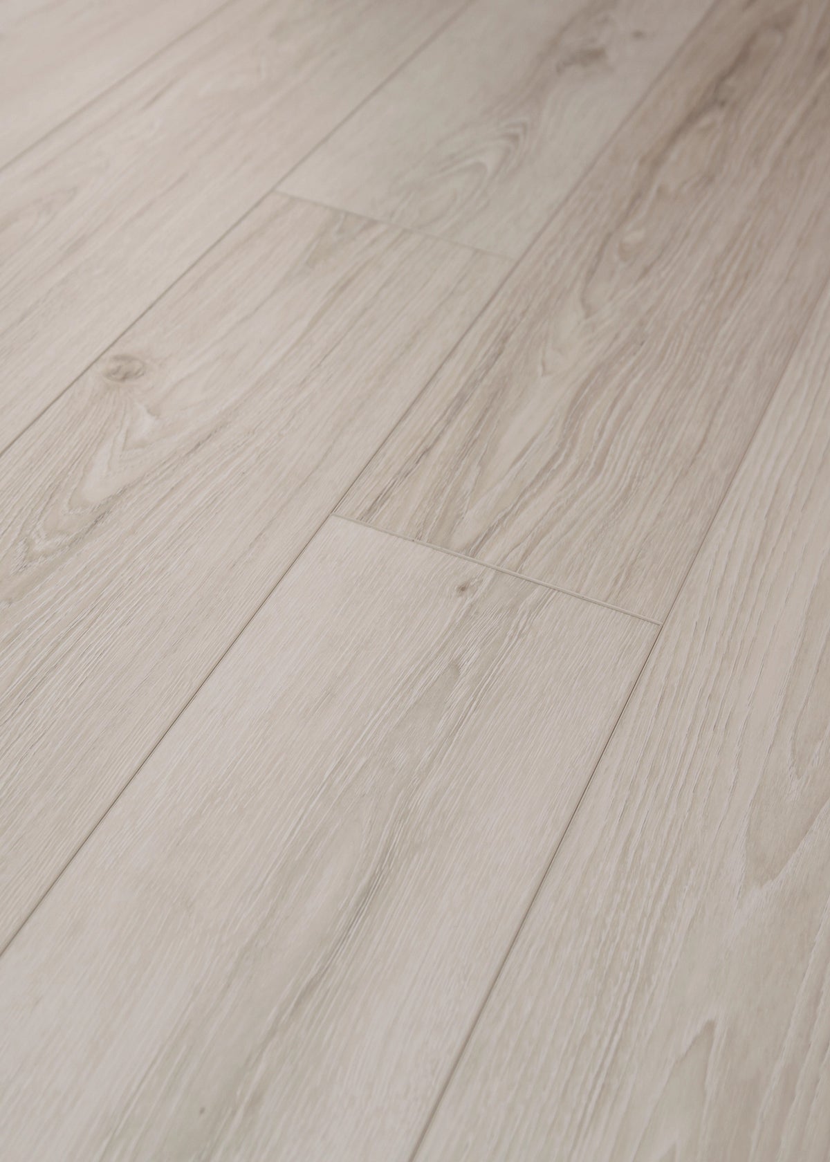 Sandy Hickory 7x48