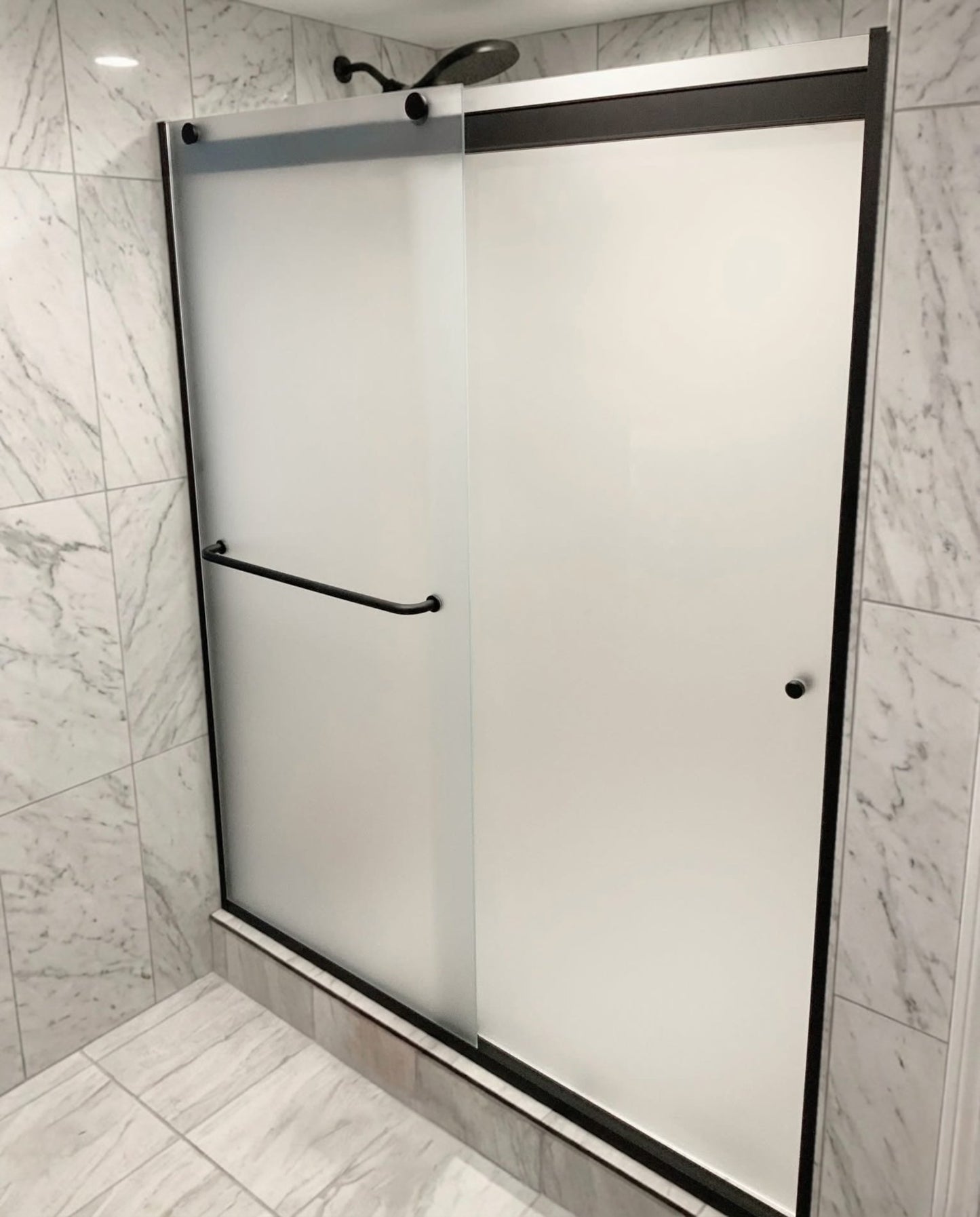 Slider 56" - 60" Matte Black