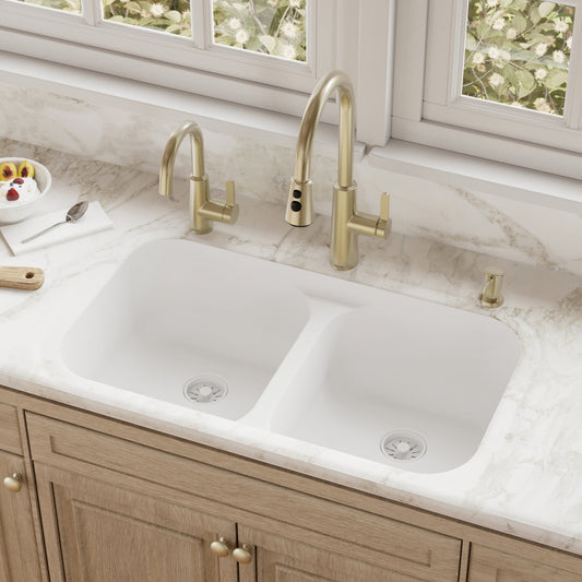 White Double Equal Bowl Seamless Undermount Sink 32-1/2"