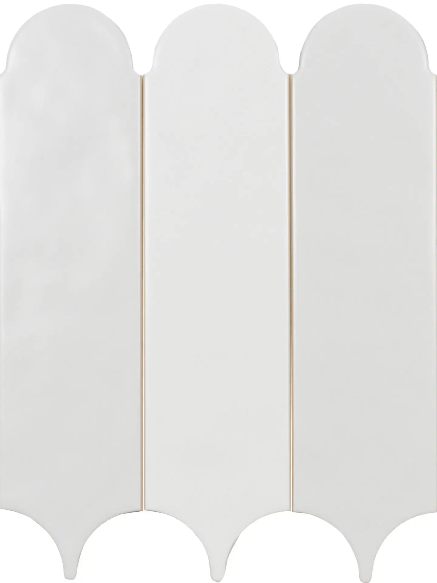 A white folding screen or screen panel with a scalloped, shield-like top and bottom edge, shown against a plain white background.