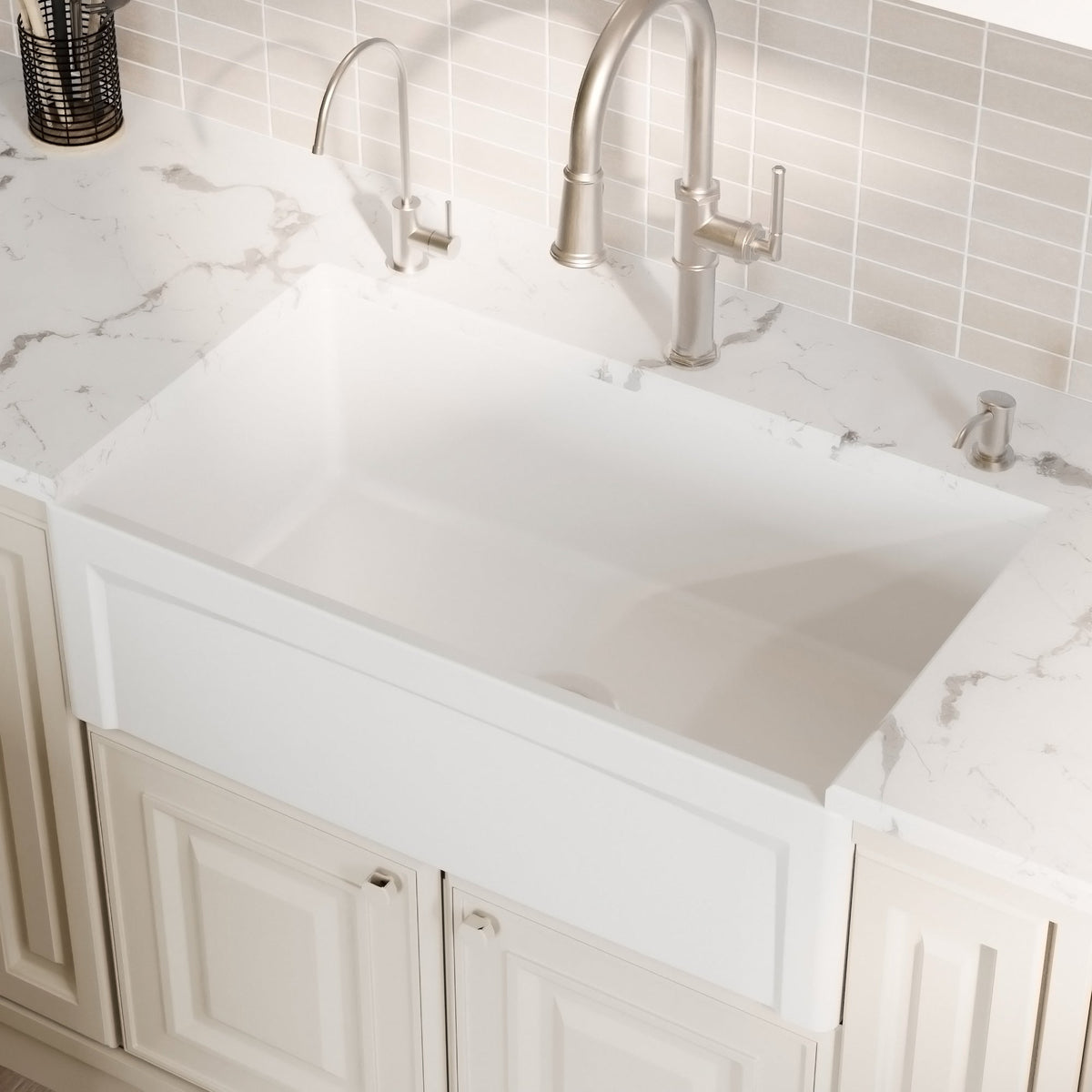White Large Single Bowl Farmhouse Sink 33"