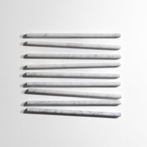 Venatino Carrara marble pencil molding