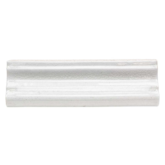 Baroque Glass Crackled Chair Rail Blanco Trim