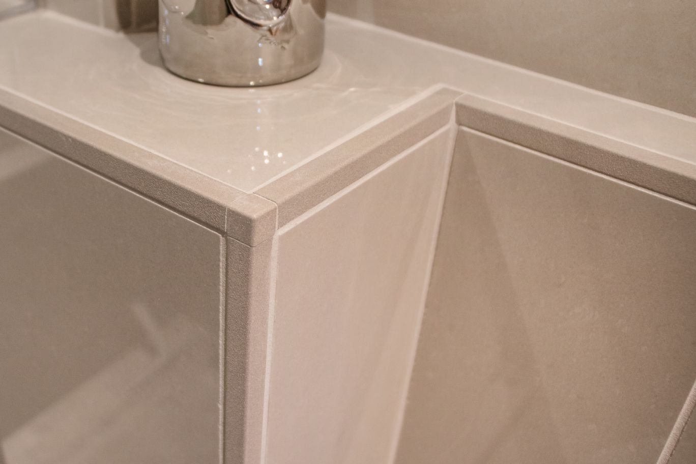 Greige 3/8" Corner